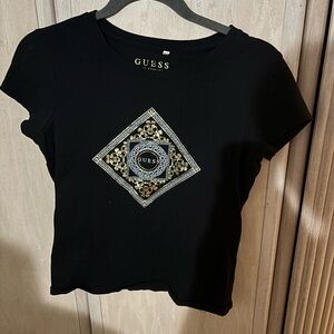 GUESS Black and Gold Graphic Short Sleeve Tee